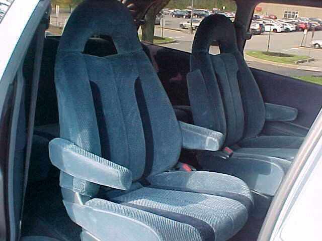 Used 1991 Toyota Previa LE image 16