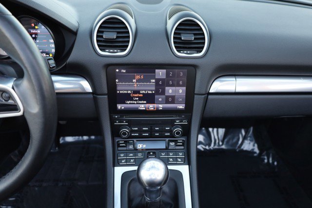 Used 2017 Porsche 718 Boxster image 31