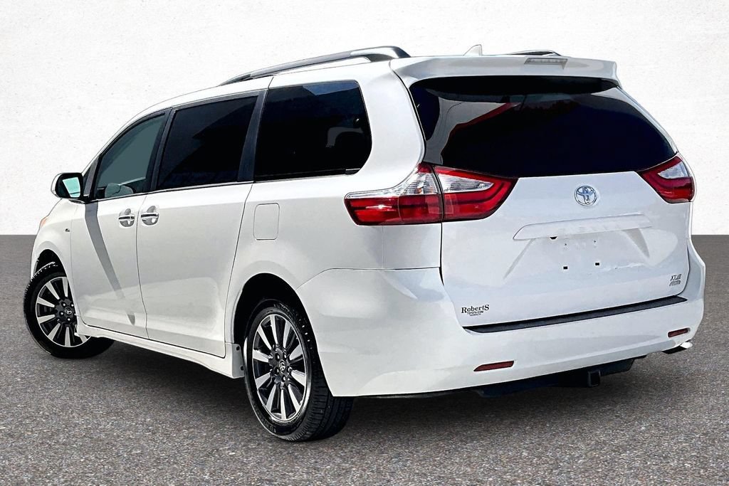 Used 2018 Toyota Sienna XLE AWD/4WD image 5