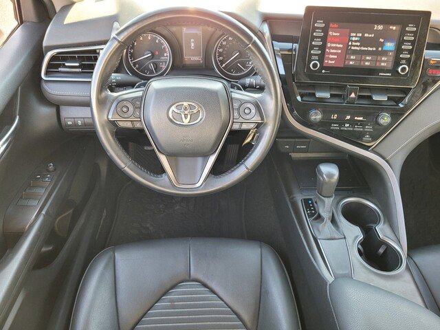 Used 2021 Toyota Camry SE image 13