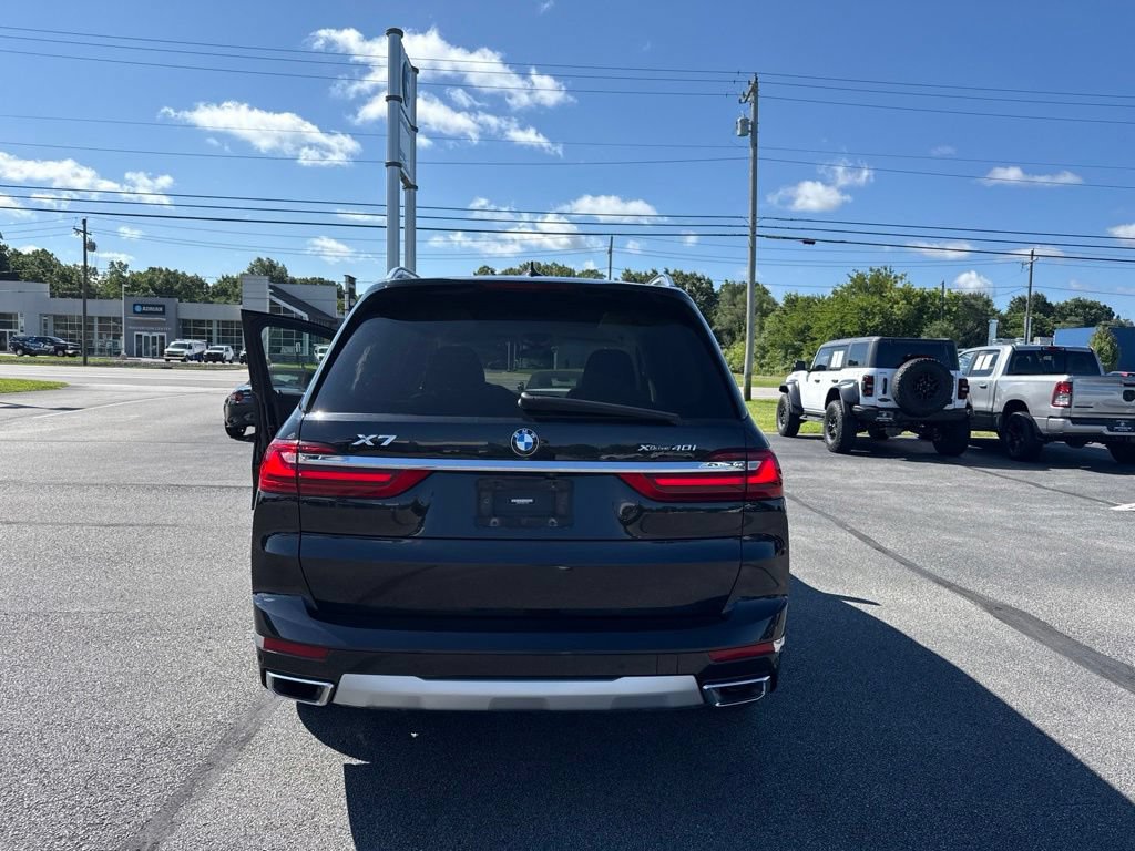 Used 2022 BMW X7 xDrive40i w/ Premium Package AWD/4WD image 21