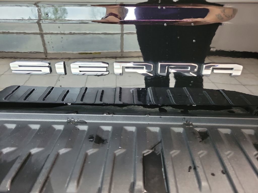 Used 2025 GMC Sierra 1500 Denali Ultimate image 8