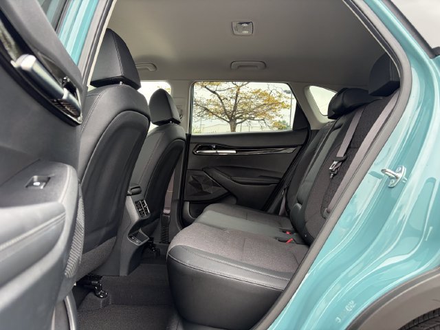 Certified 2025 Kia Seltos S FWD image 16