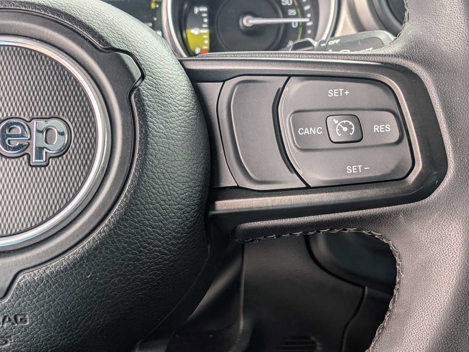 Used 2023 Jeep Wrangler Unlimited w/ Cold Weather Group AWD/4WD image 20