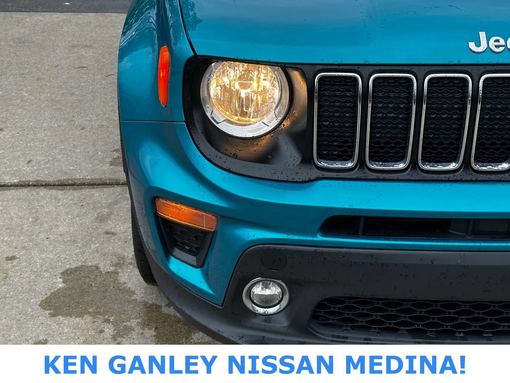 Used 2021 Jeep Renegade Latitude AWD/4WD image 9