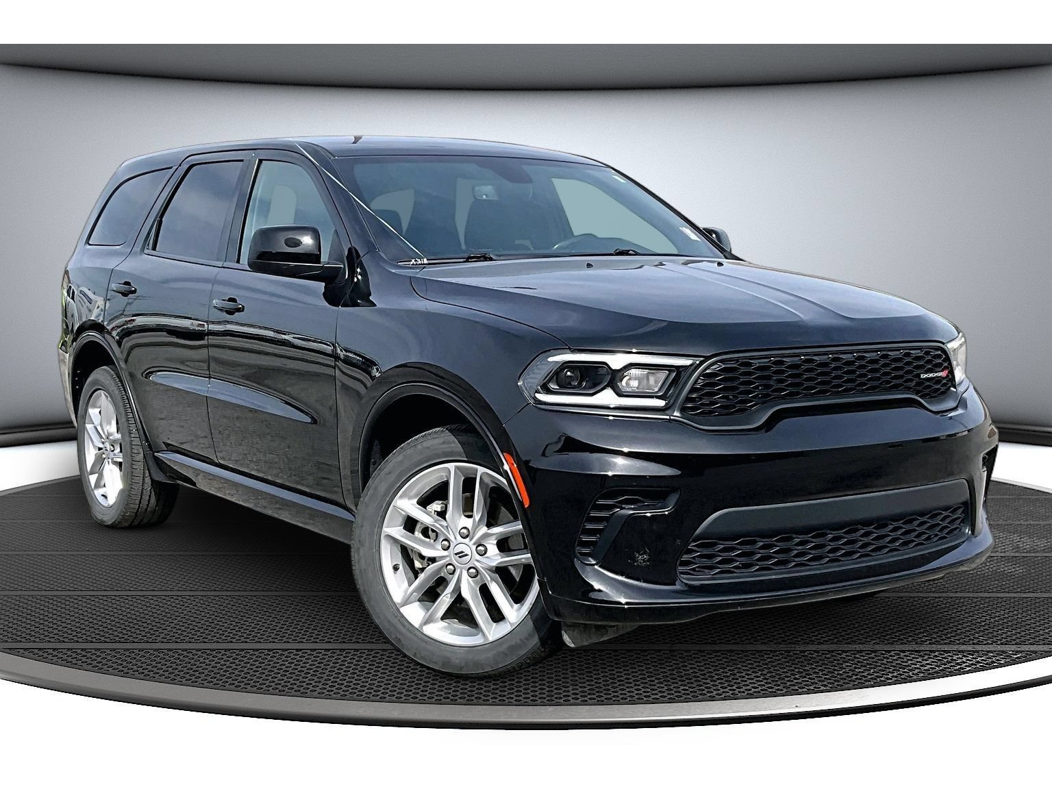 Certified 2025 Dodge Durango GT w/ Trailer Tow Group IV AWD/4WD image 2