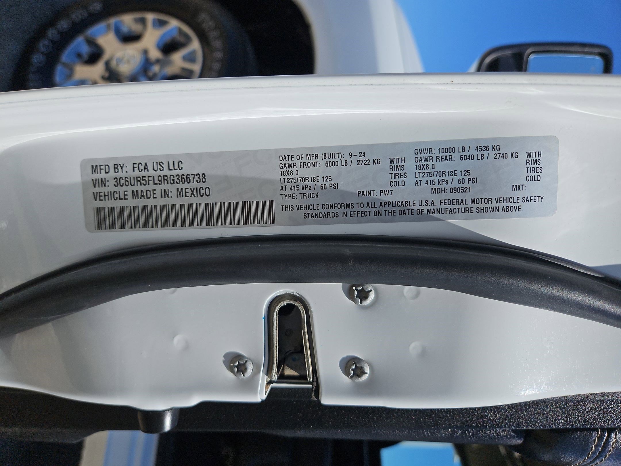 Used 2024 RAM 2500 Laramie image 31