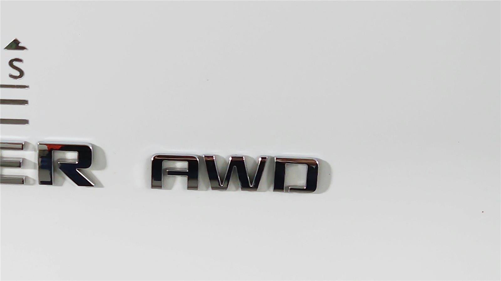 Used 2025 Chevrolet Blazer LT w/ Convenience Package AWD/4WD image 17