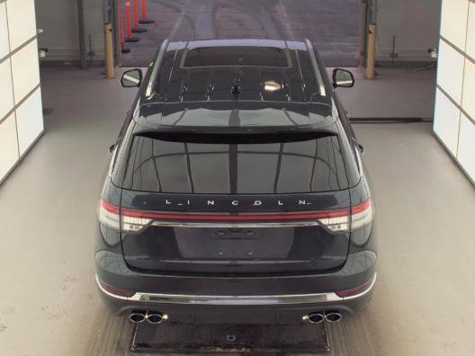 Used 2023 Lincoln Aviator Reserve w/ Equipment Group 201A image 6