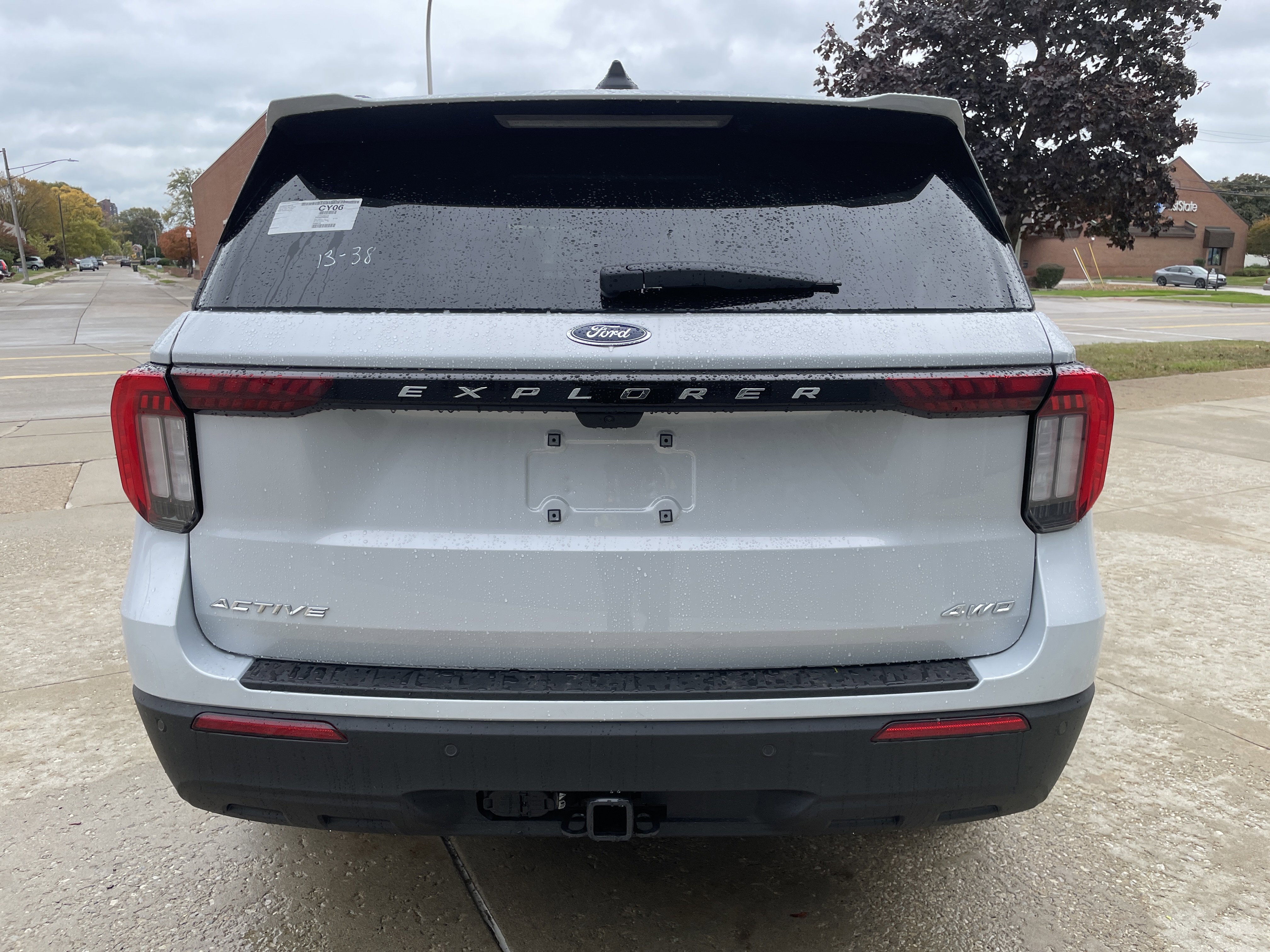 New 2026 Ford Explorer Active image 5