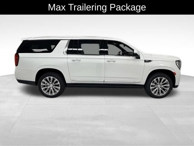 Certified 2022 GMC Yukon XL Denali w/ Denali Premium Package AWD/4WD image 7