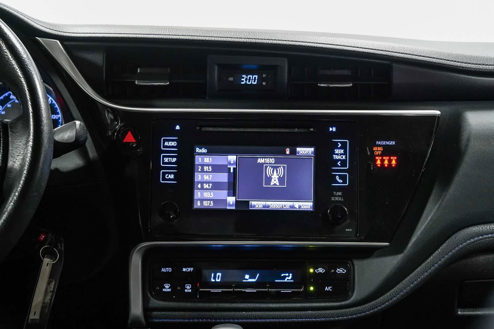 Certified 2018 Toyota Corolla SE FWD image 15