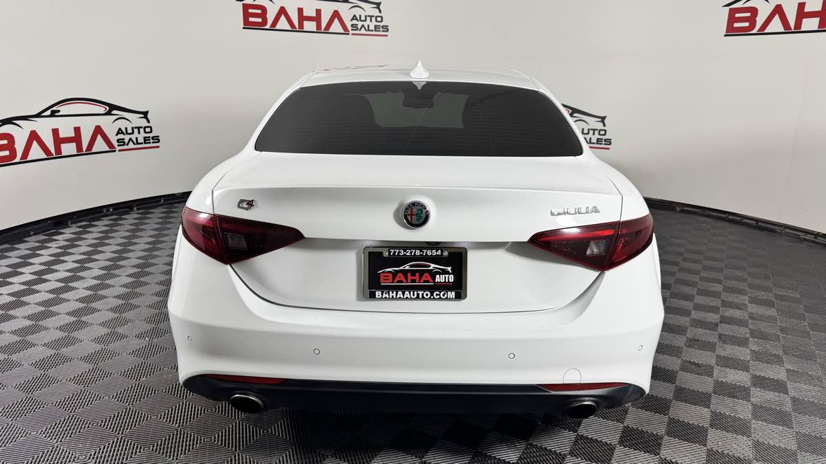 Used 2019 Alfa Romeo Giulia Ti AWD/4WD image 6