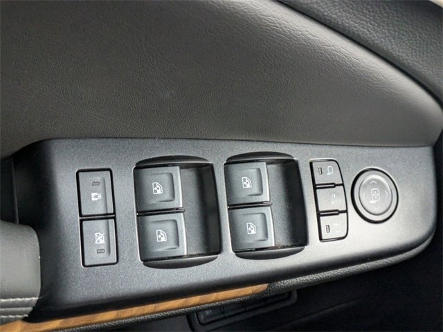 Used 2019 GMC Yukon XL Denali w/ Denali Ultimate Package image 28