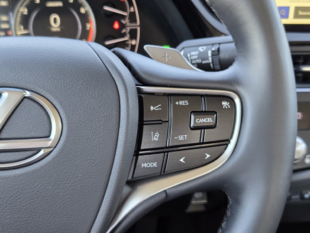 Certified 2025 Lexus ES 350 w/ Premium Package FWD image 29