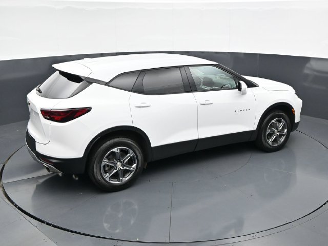 Used 2025 Chevrolet Blazer LT FWD image 31