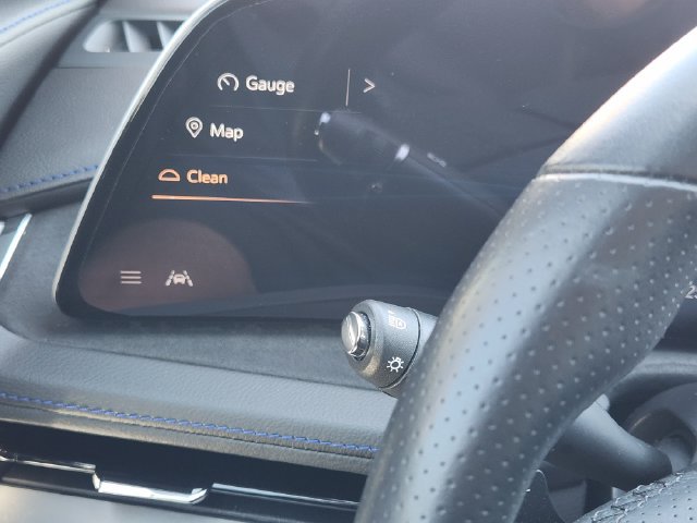 Used 2024 Cadillac XT4 Sport FWD image 19