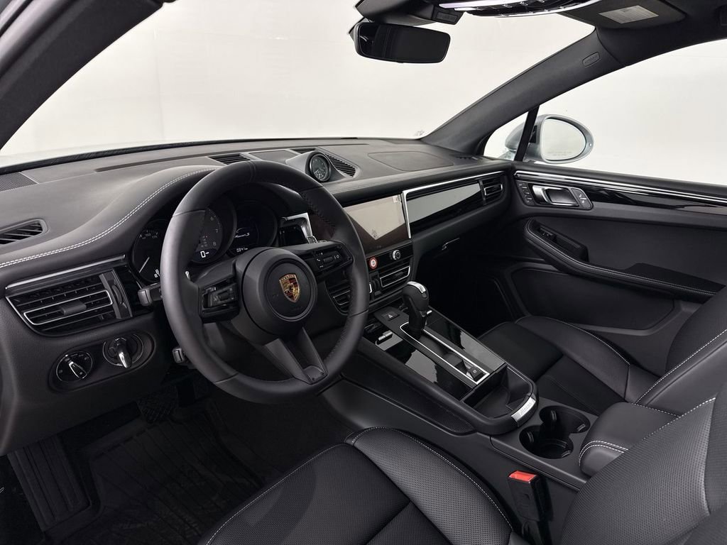 New 2026 Porsche Macan S AWD/4WD image 4