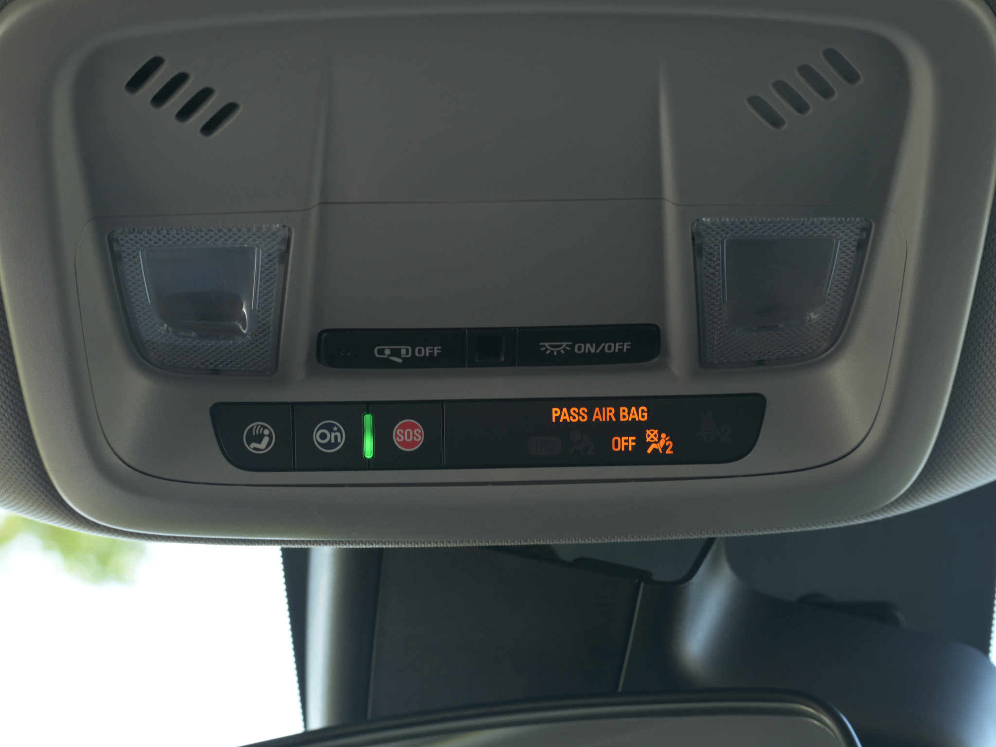 Used 2025 Chevrolet Malibu LT FWD image 9
