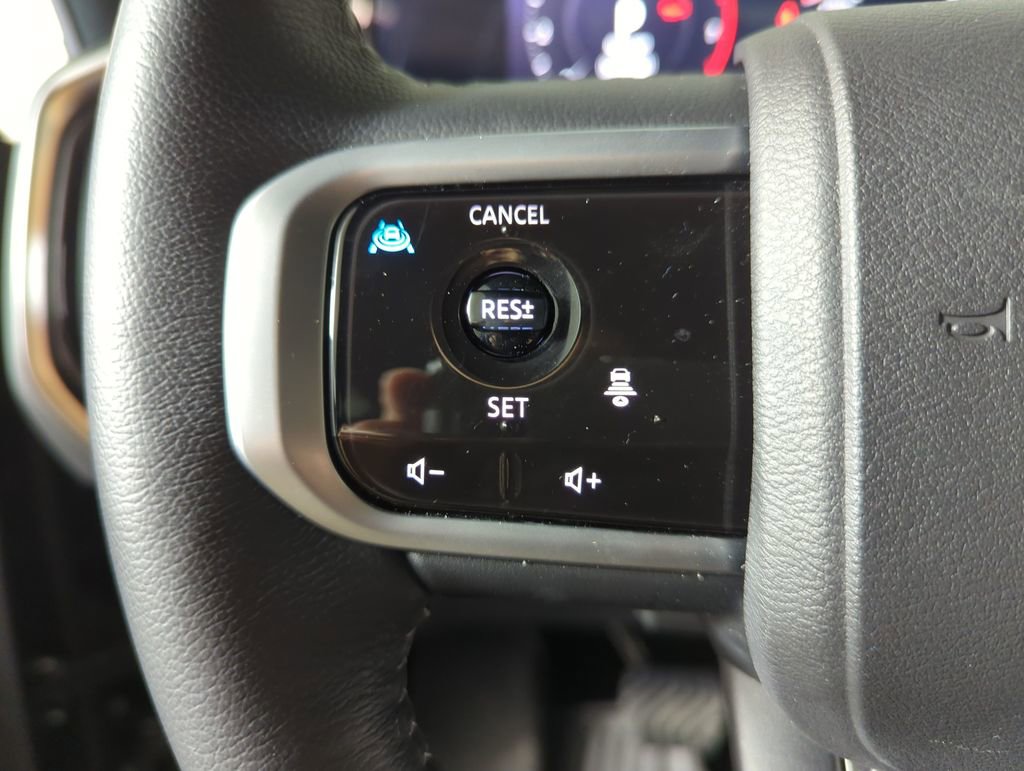 Used 2025 Nissan Armada SL w/ Captain's Chari Seat Package image 27