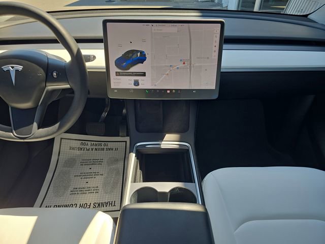 Used 2022 Tesla Model Y Long Range image 13