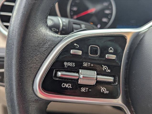 Used 2022 Mercedes-Benz GLC 300 image 10