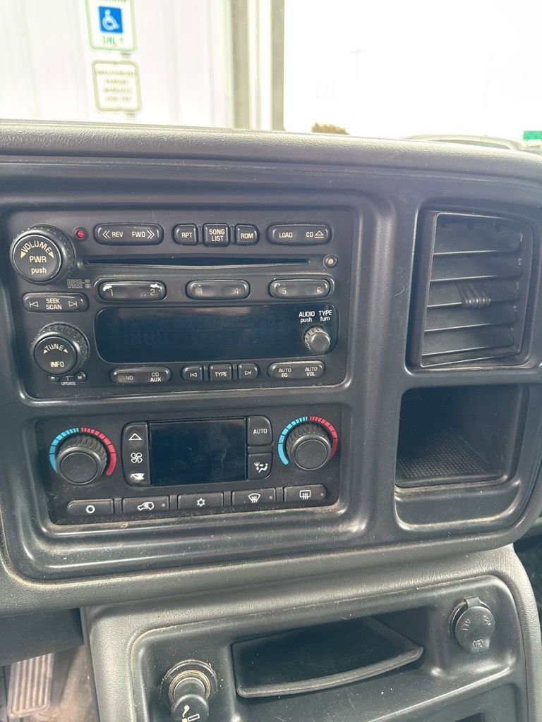 Used 2005 GMC Sierra 1500 SLT w/ Light Duty Power Package image 16