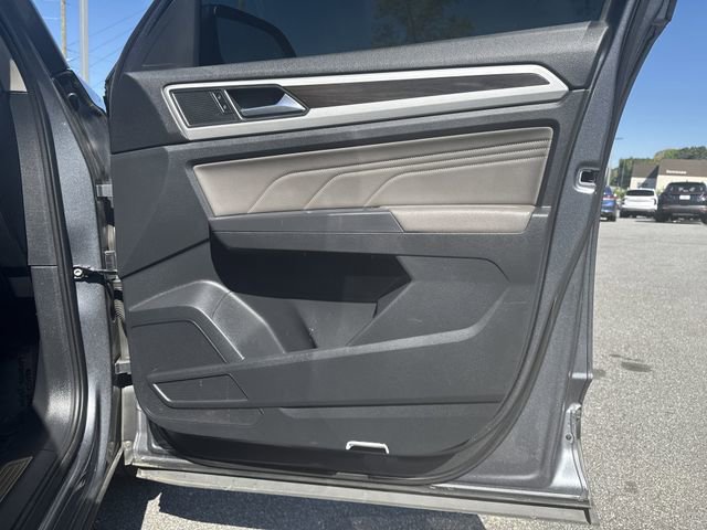 Used 2021 Volkswagen Atlas SE w/ Panoramic Sunroof Package image 14