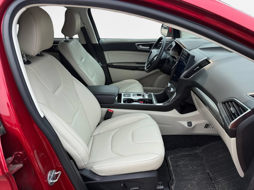 Certified 2022 Ford Edge Titanium AWD/4WD image 26