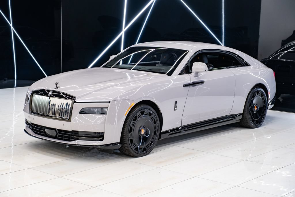 Used 2025 Rolls-Royce Spectre Black Badge w/ Spectre Enhancement Package AWD/4WD image 3