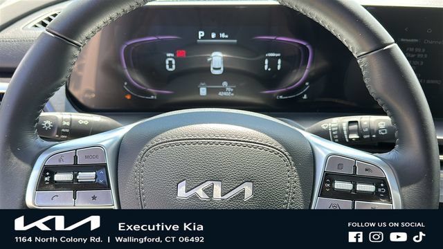 Certified 2023 Kia Telluride S w/ S Sunroof Package AWD/4WD image 12