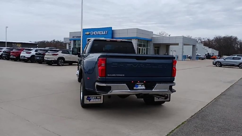 New 2026 Chevrolet Silverado 3500 W/T image 7