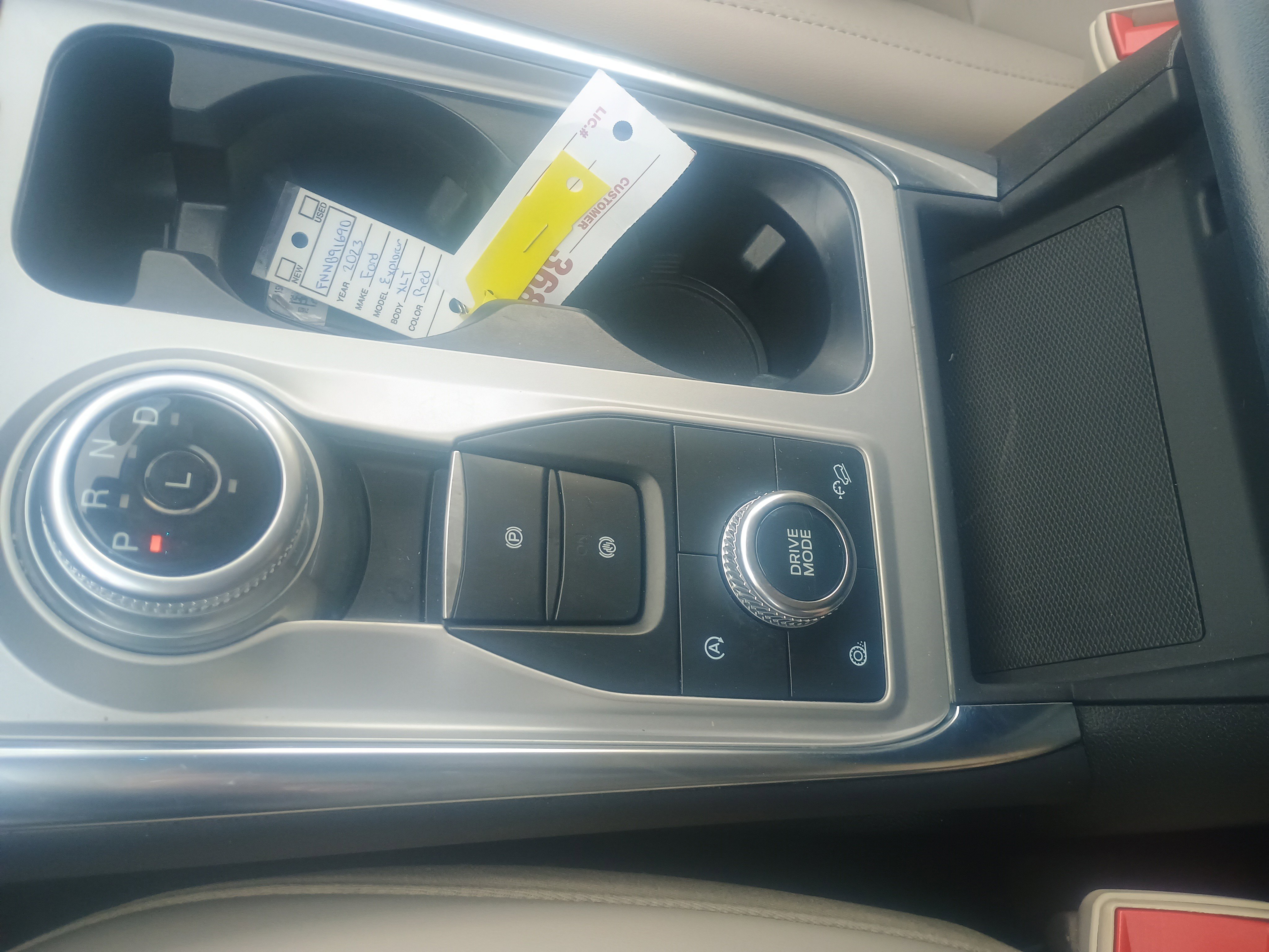 Certified 2023 Ford Explorer XLT w/ Equipment Group 202A image 30