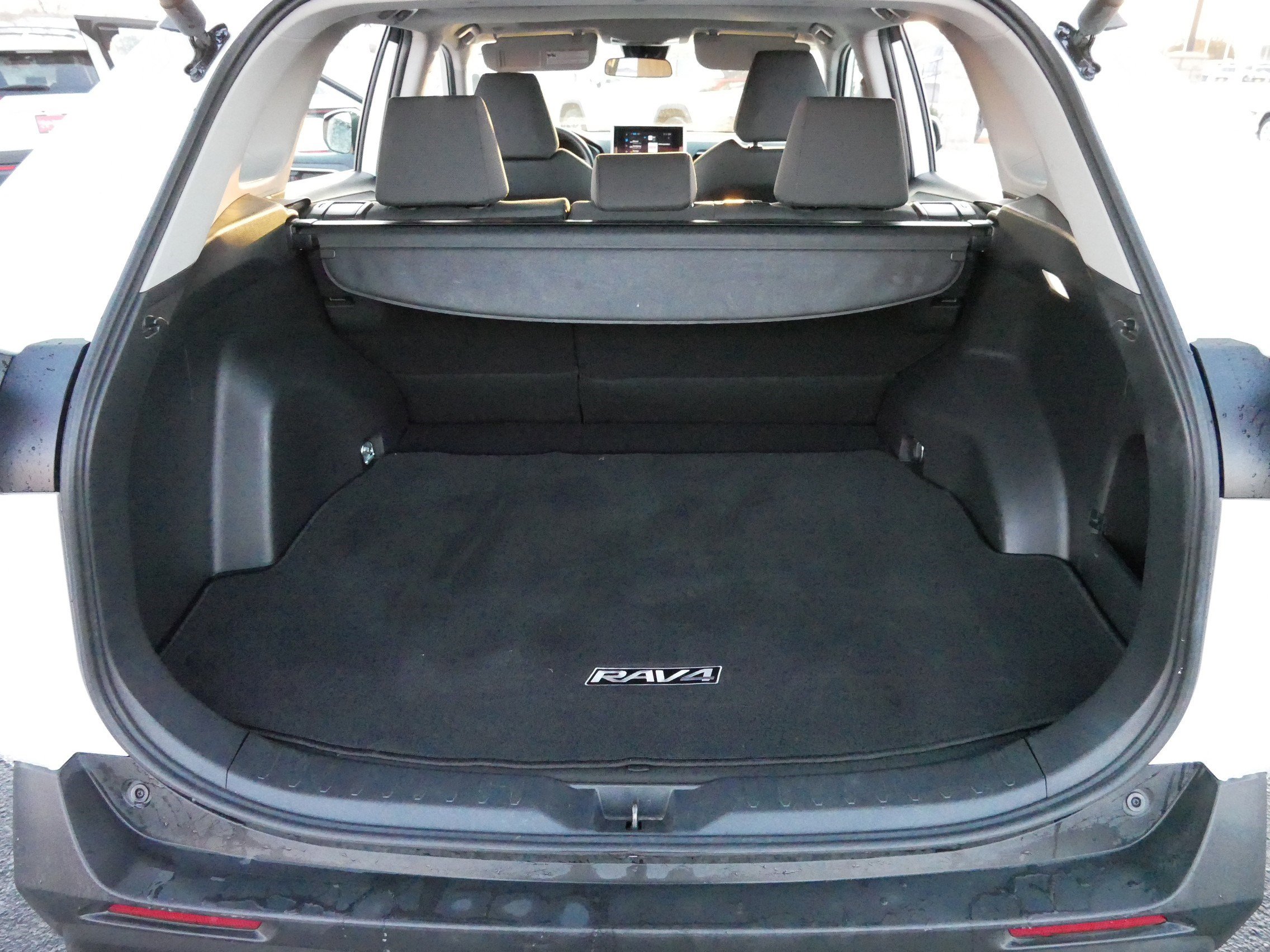 Certified 2025 Toyota RAV4 XLE image 19