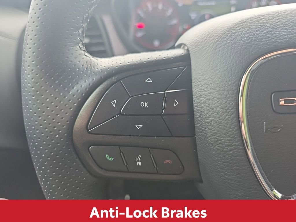 Used 2022 Dodge Challenger SXT w/ Plus Package image 25