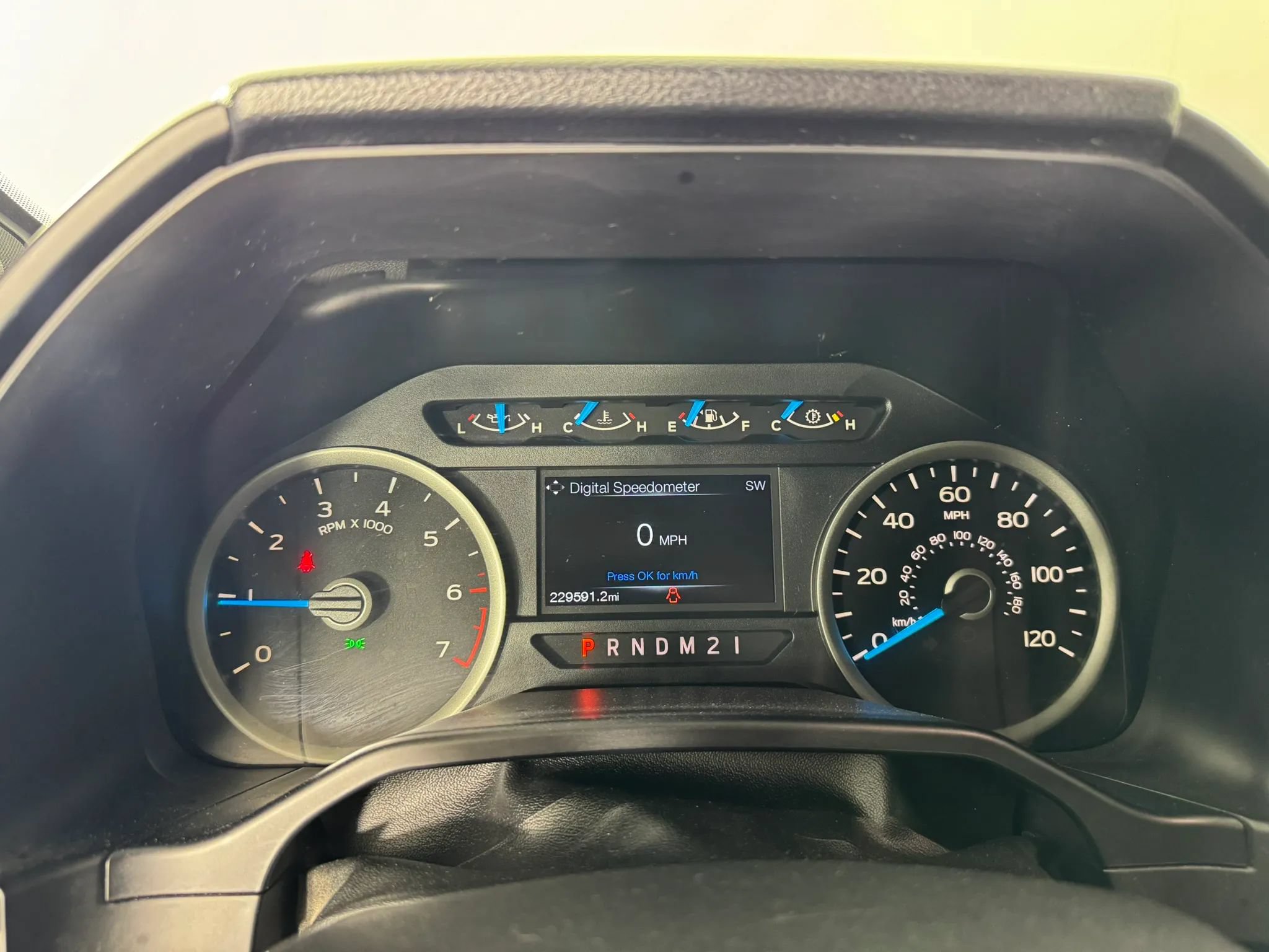 Used 2016 Ford F150 XLT w/ Equipment Group 302A Luxury AWD/4WD image 14