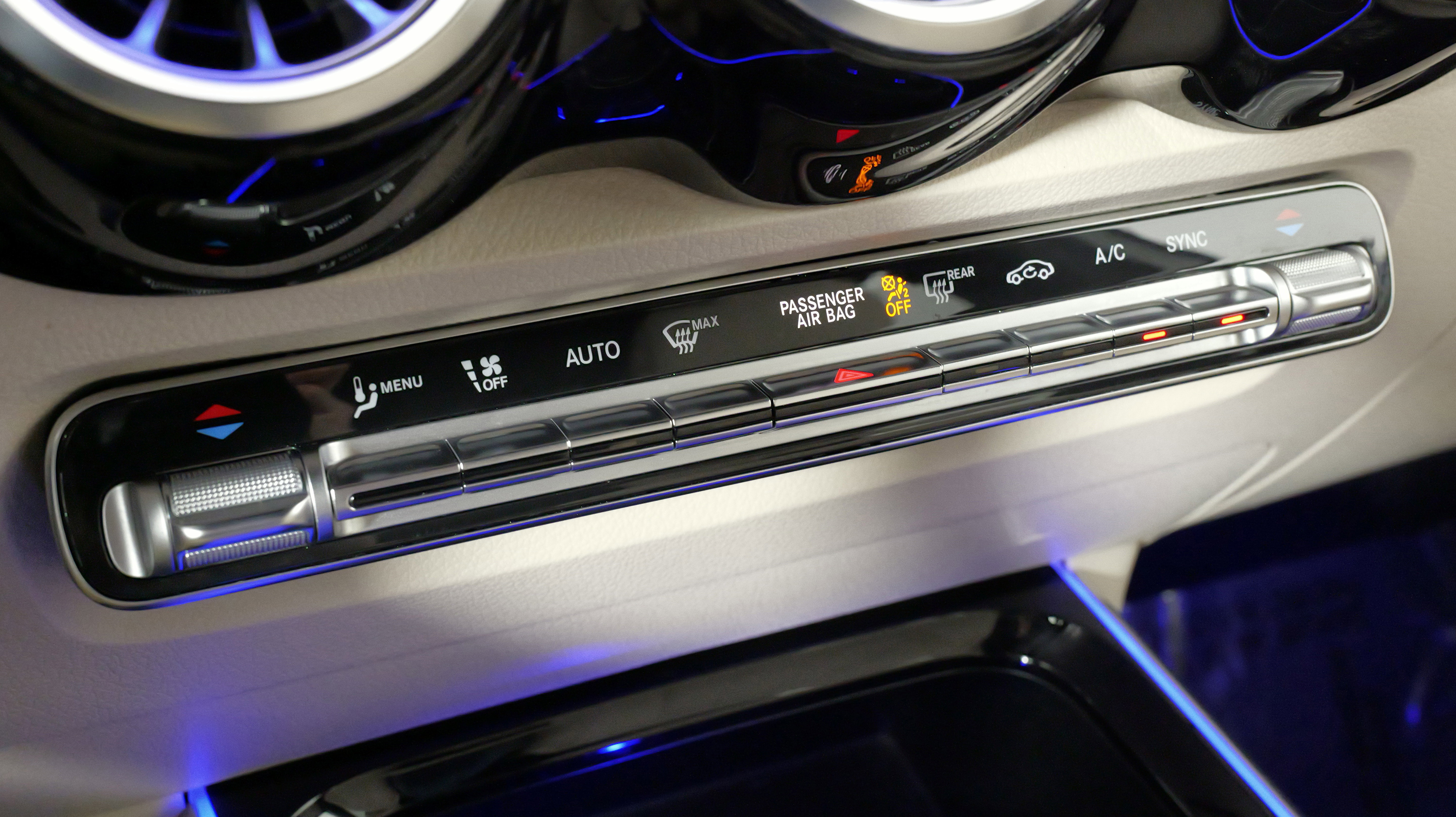 Used 2022 Mercedes-Benz GLB 250 4MATIC image 56