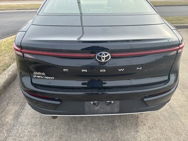 Used 2024 Toyota Crown XLE image 22