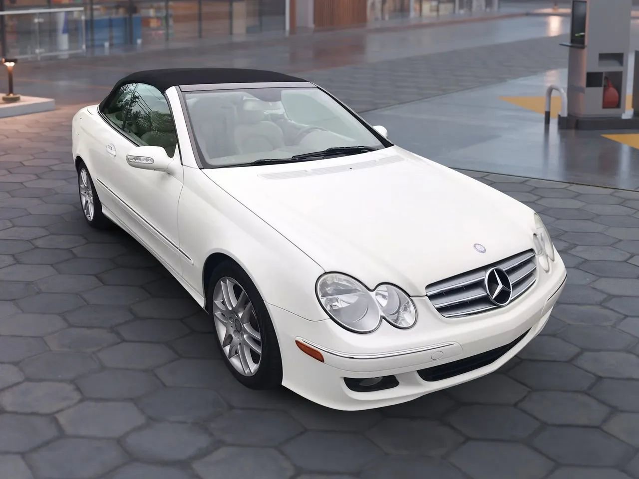 Used 2009 Mercedes-Benz CLK 350 Cabriolet image 49