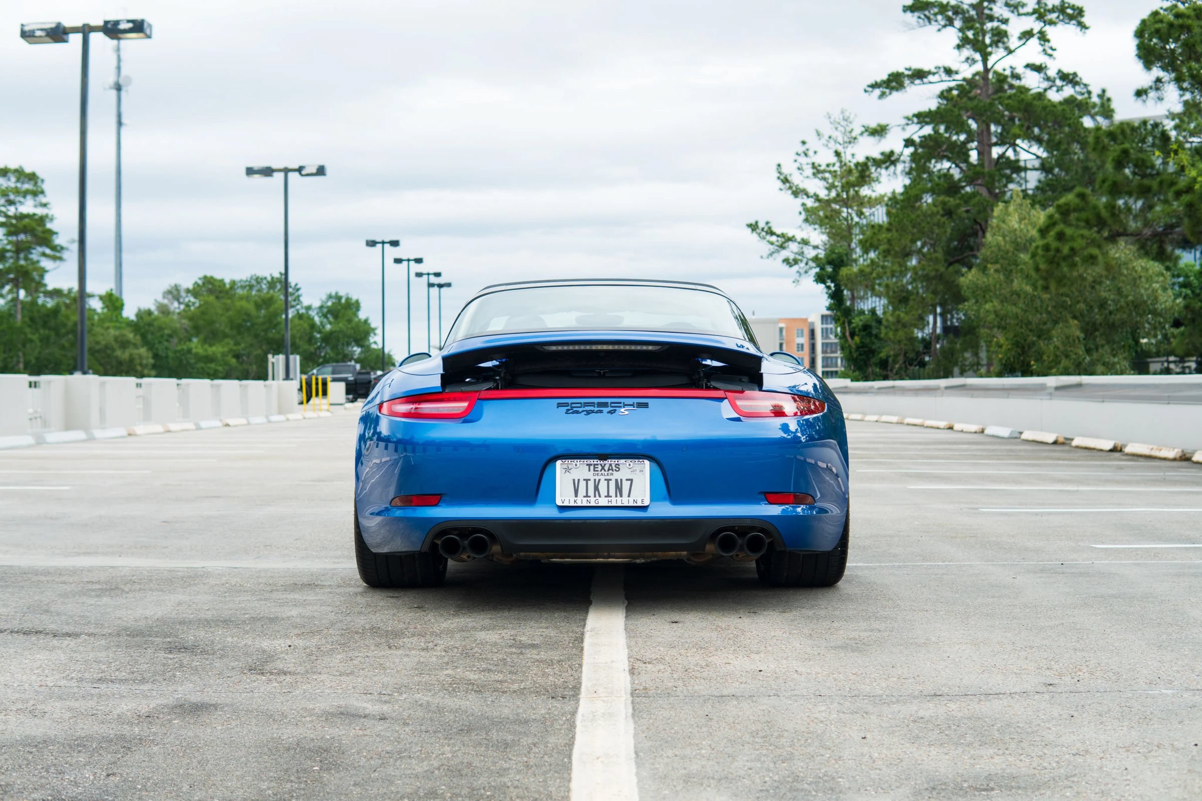 Used 2015 Porsche 911 Targa 4S w/ Sport Chrono Package AWD/4WD image 8