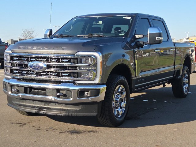 Used 2023 Ford F250 Lariat w/ Lariat Ultimate Package AWD/4WD image 2