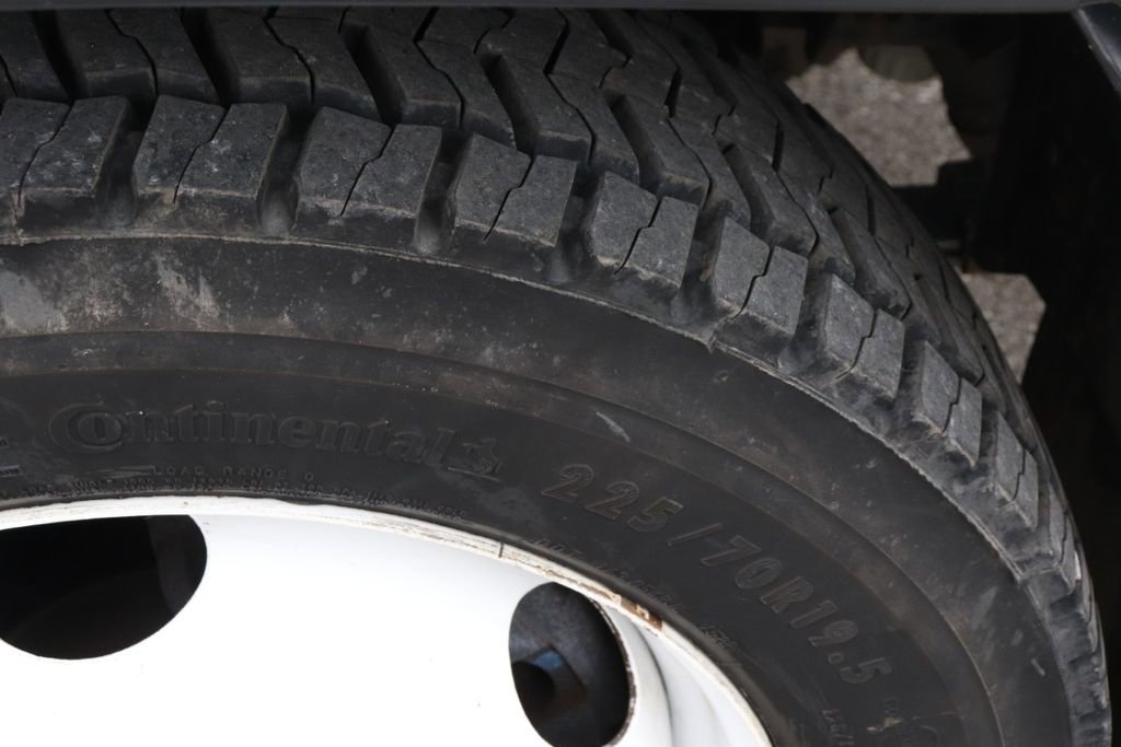 Used 2020 Isuzu NPR image 45