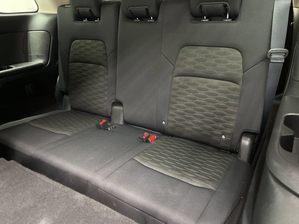 Used 2024 Nissan Pathfinder S image 20