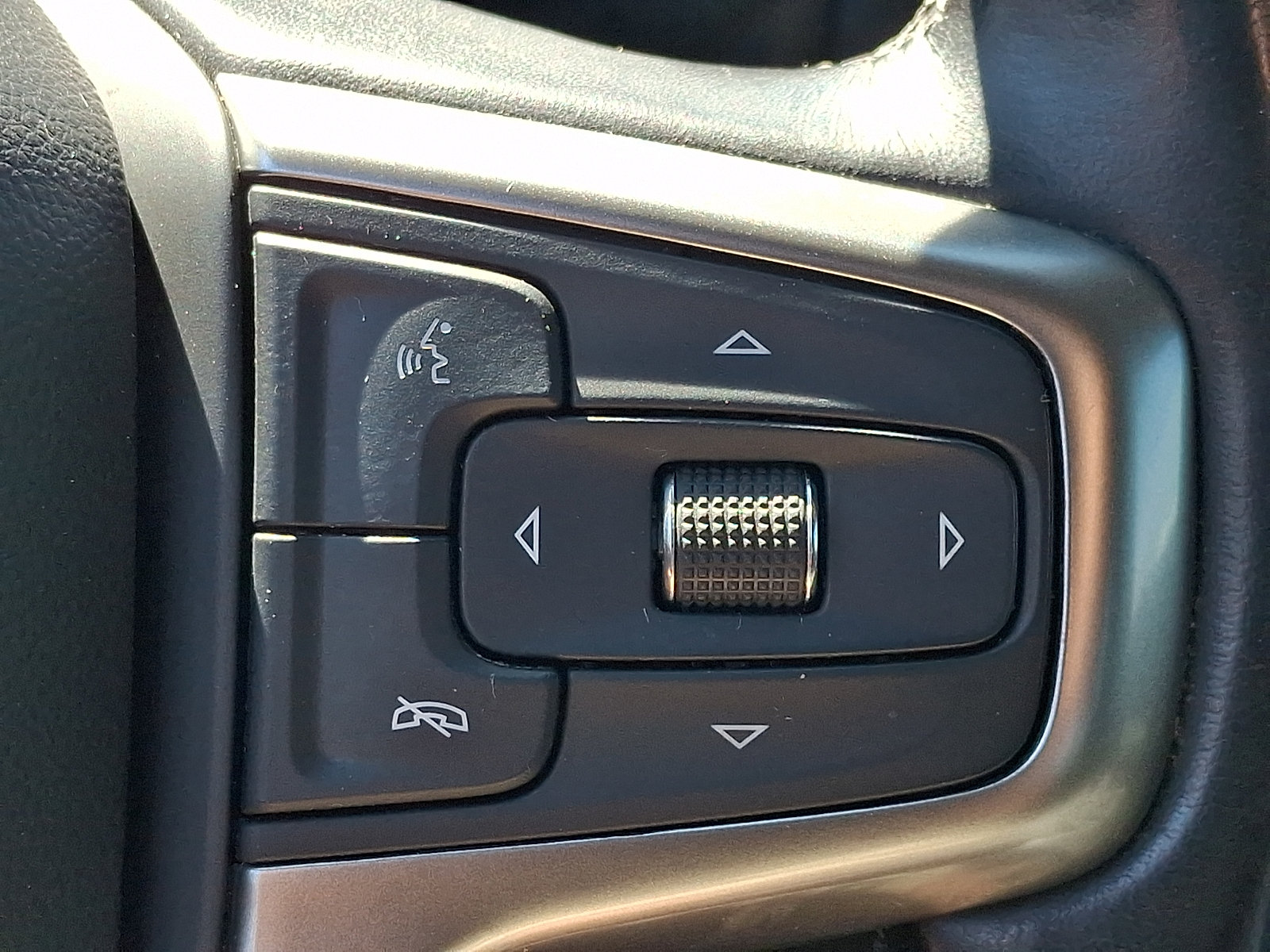 Certified 2019 Chevrolet Silverado 1500 LT w/ All-Star Edition AWD/4WD image 22
