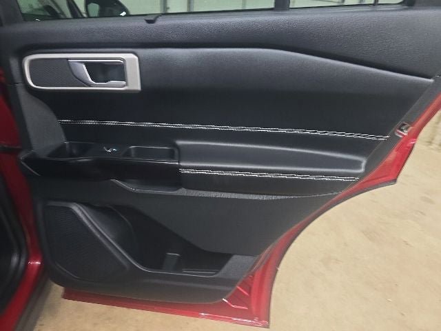 Used 2022 Ford Explorer ST AWD/4WD image 9