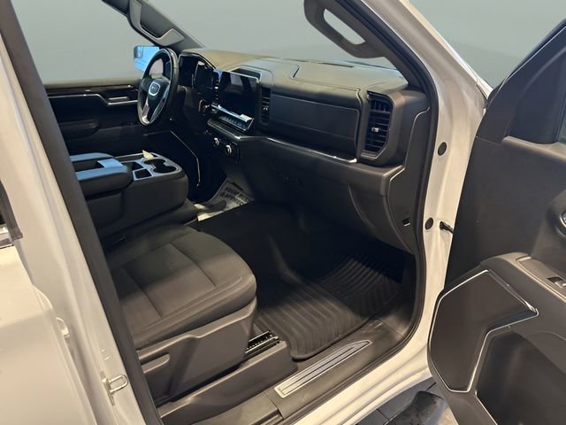 Used 2024 GMC Sierra 1500 SLE image 15