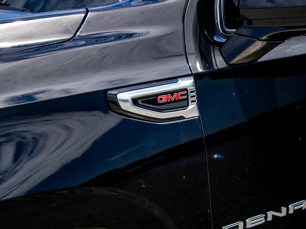 Used 2025 GMC Yukon Denali AWD/4WD image 10