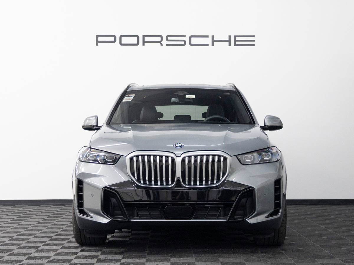 Used 2025 BMW X5 xDrive50e w/ M Sport Package image 10