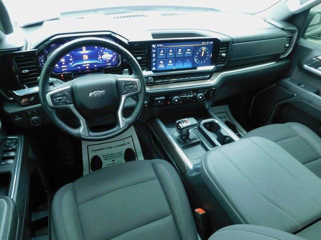 Used 2024 Chevrolet Silverado 1500 RST w/ Z71 Off-Road Package image 19