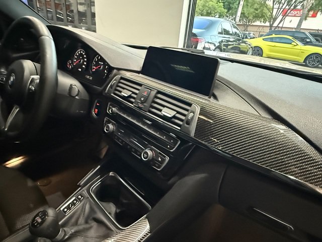 Used 2018 BMW M3 RWD image 22